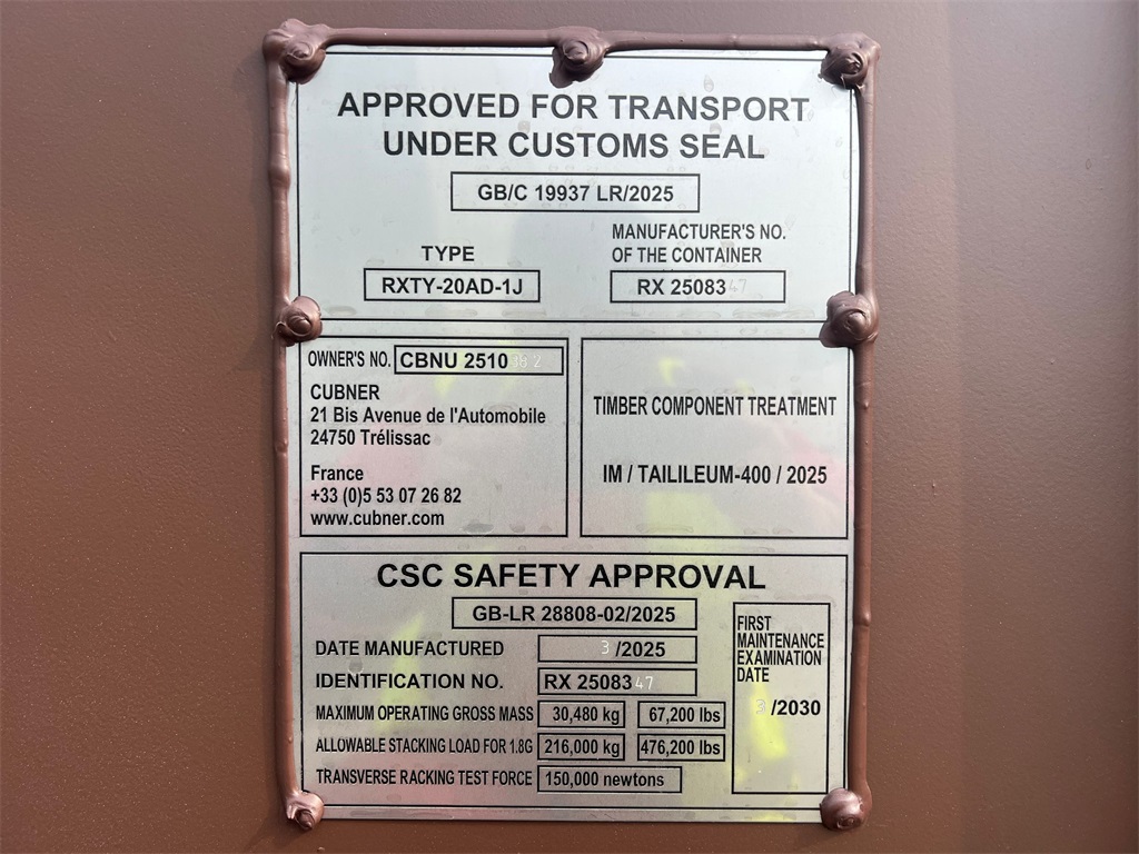 plaque CSC d'un container fabriqué en 2025 par cubner. Durée de validité 60 mois à la date de fabrication